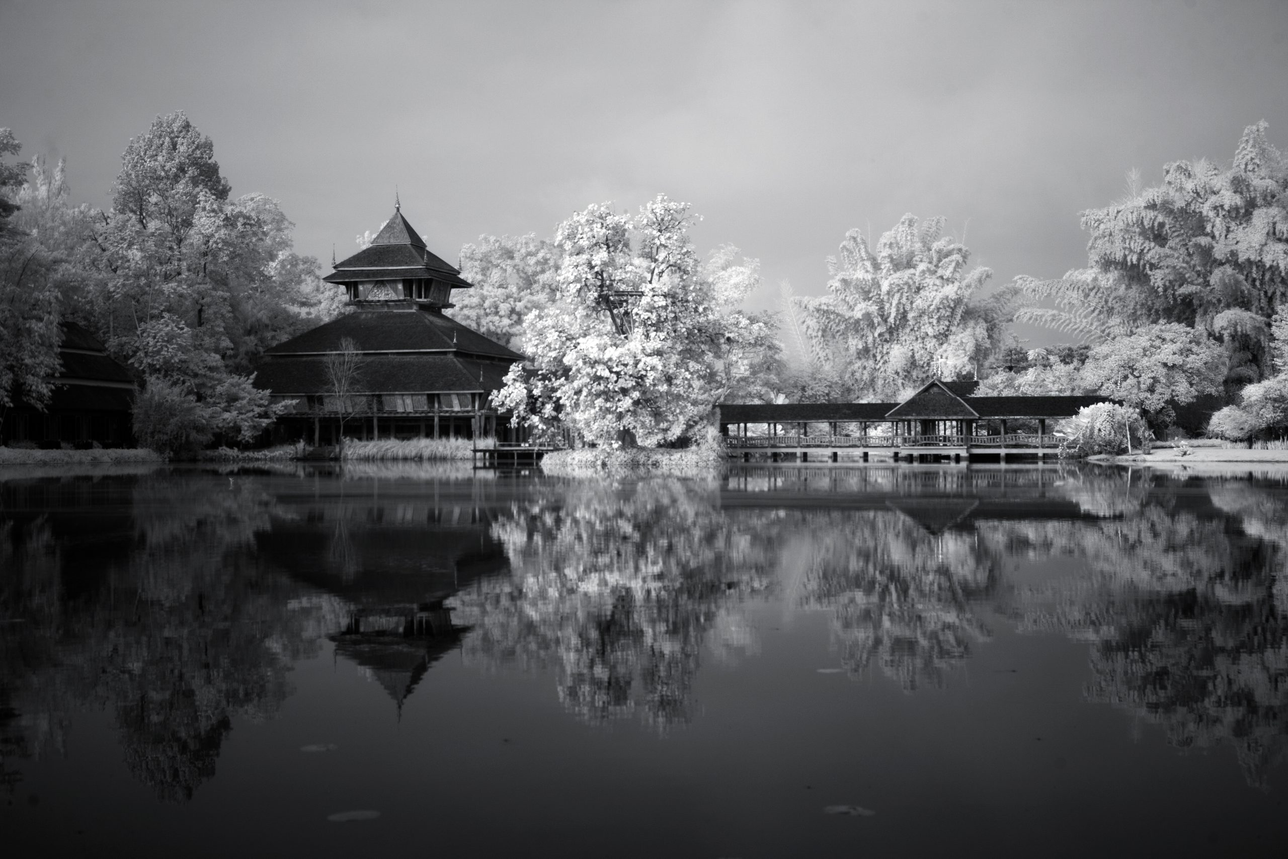 Black-and-white landscape photography by Atit Siri