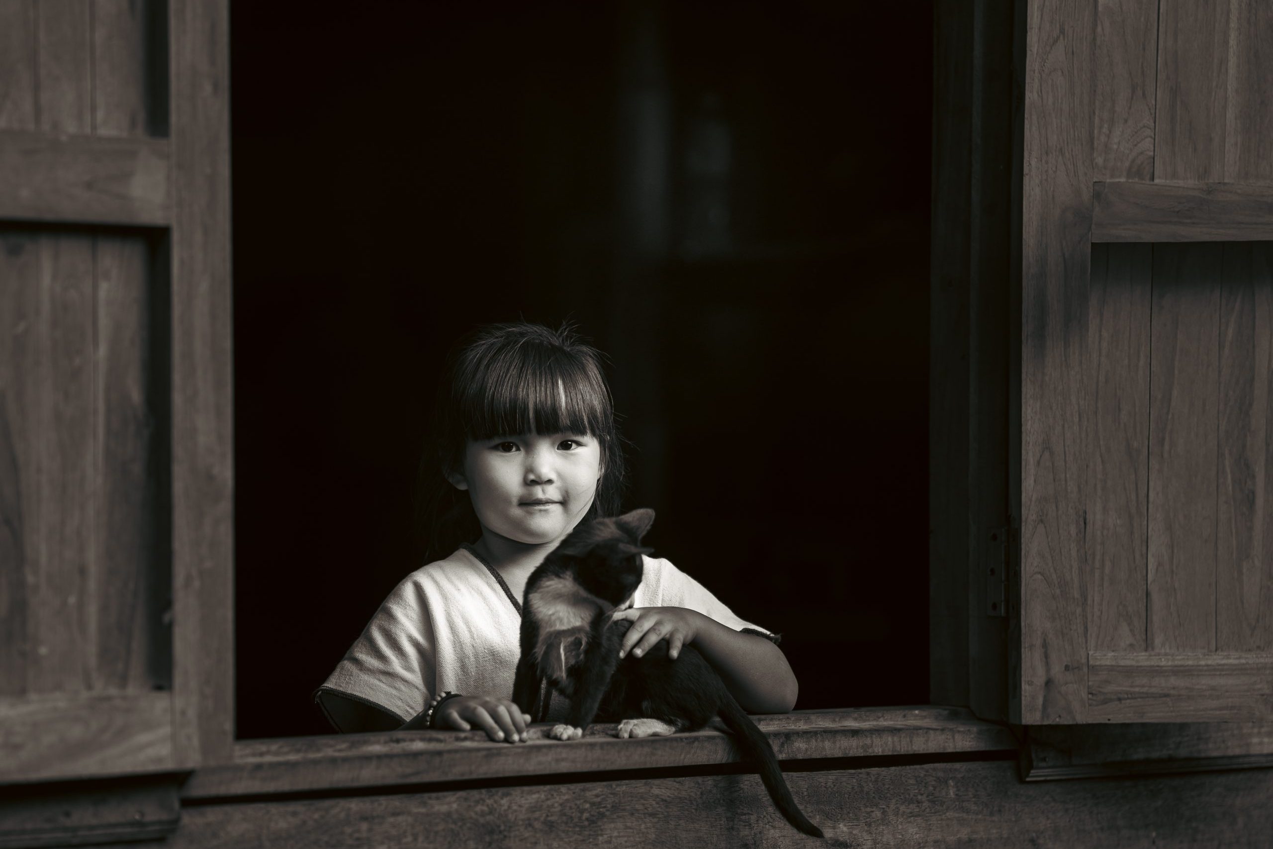Black-and-white portrait photographed by Atit Siri
